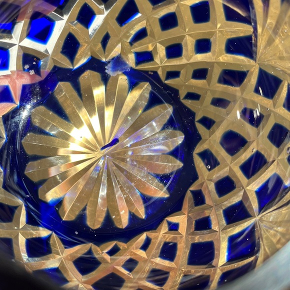 COBALT BLUE CRYSTAL VASE - Picture 8 of 8